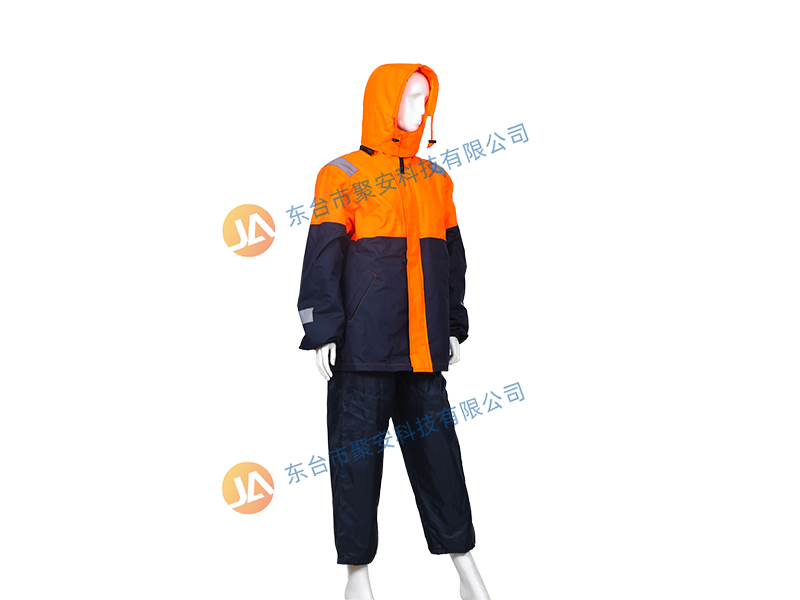 救生設(shè)備必須達(dá)到哪些標(biāo)準(zhǔn)才能正常使用？